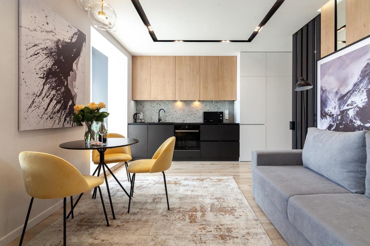 Royal Vip Jacuzzi Apart Lvov Exteriér fotografie
