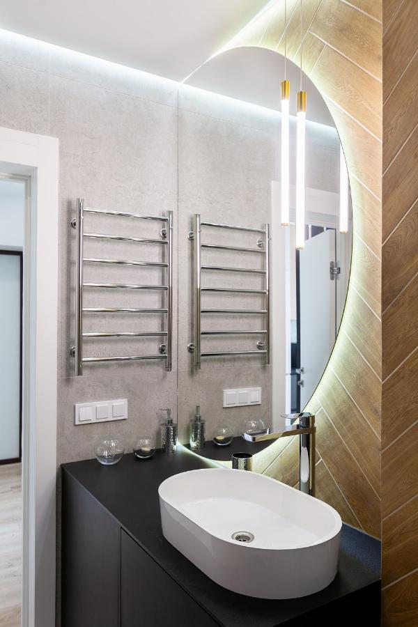 Royal Vip Jacuzzi Apart Lvov Exteriér fotografie