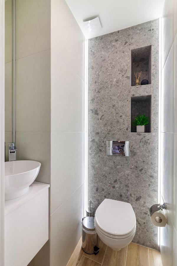 Royal Vip Jacuzzi Apart Lvov Exteriér fotografie