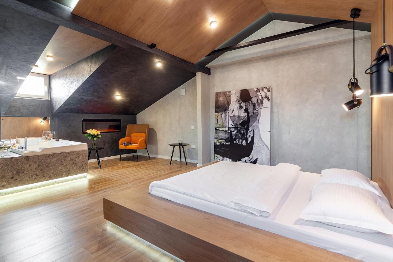 Royal Vip Jacuzzi Apart Lvov Exteriér fotografie