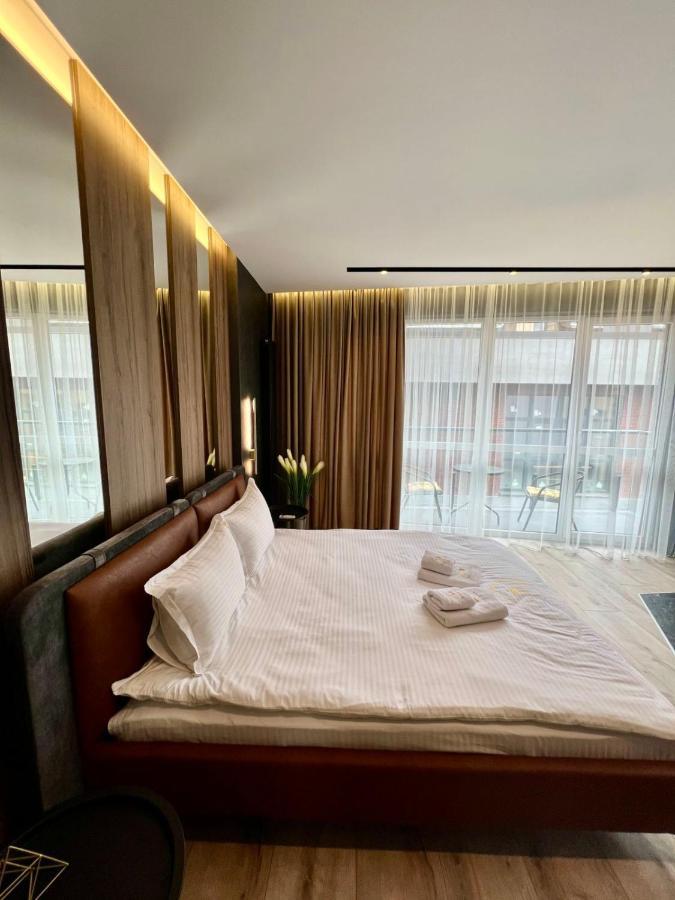 Royal Vip Jacuzzi Apart Lvov Exteriér fotografie