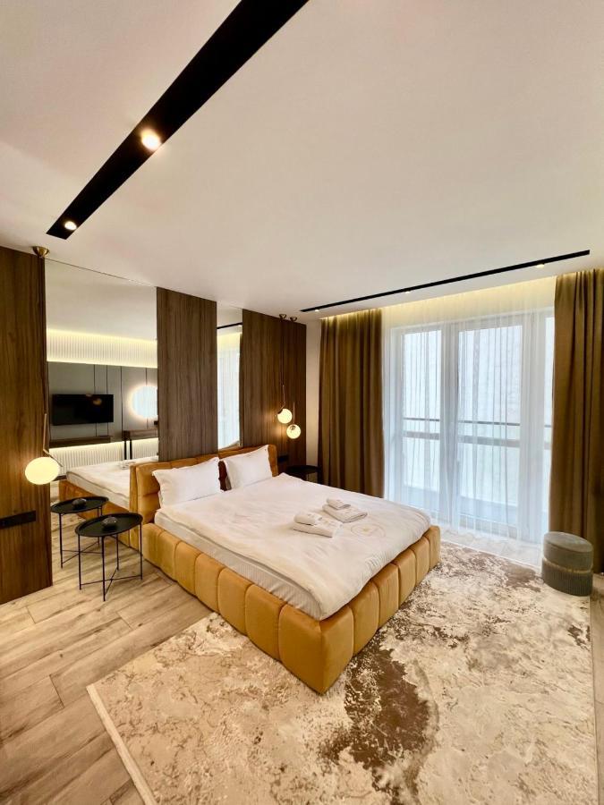 Royal Vip Jacuzzi Apart Lvov Exteriér fotografie
